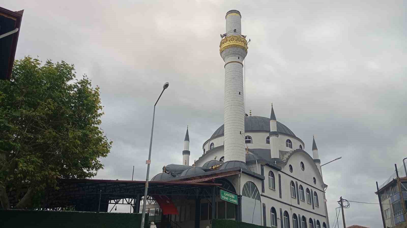 Amasya’da şiddetli fırtına ve dolu hasara yol açtı