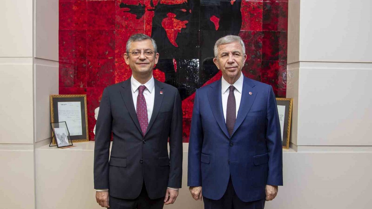 Yeni Parti Genel Başkanı Özgür Özel'e 'Yavaş' destek