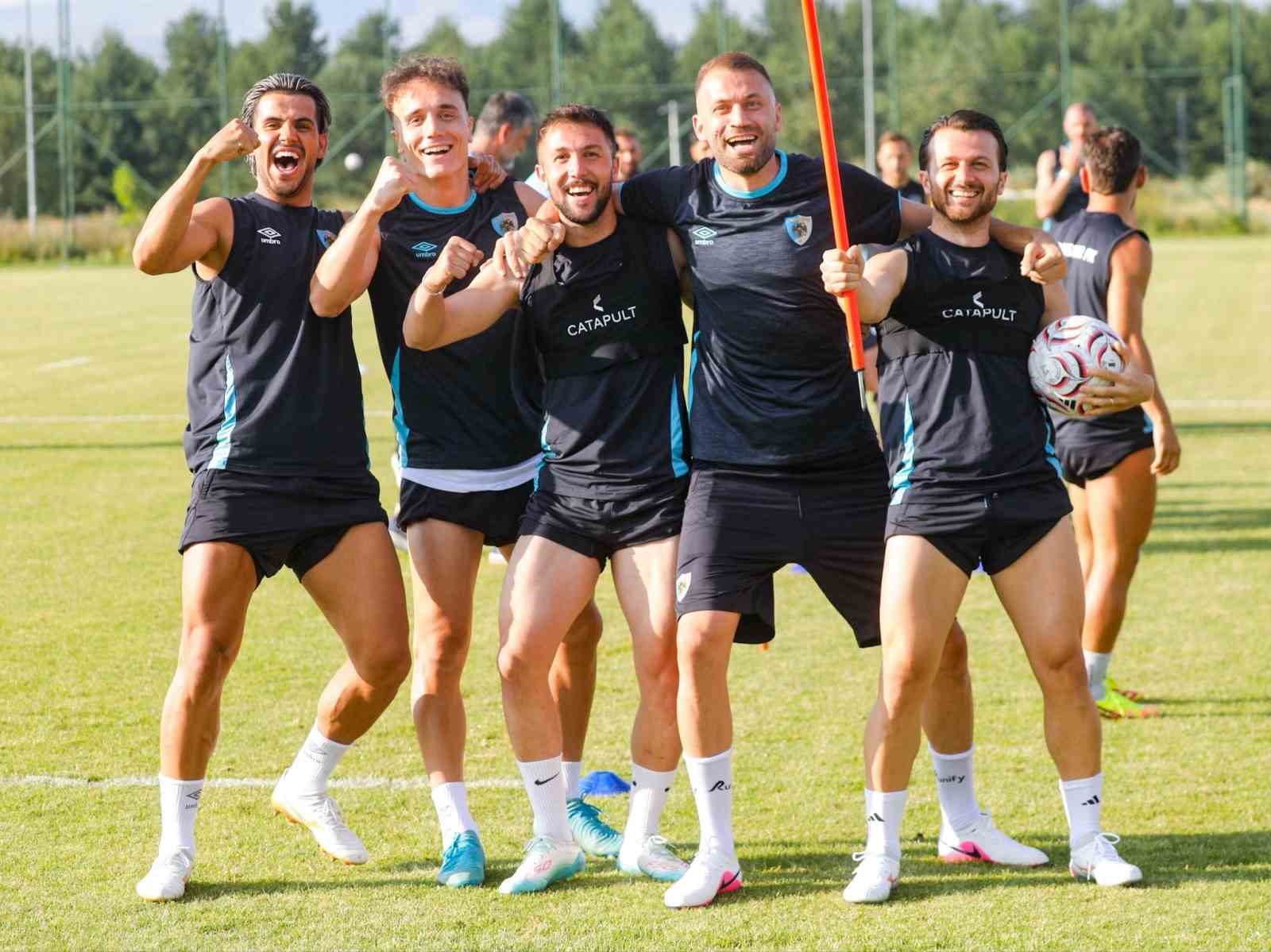 Erzurumspor FK, ikinci etap kampını tamamladı