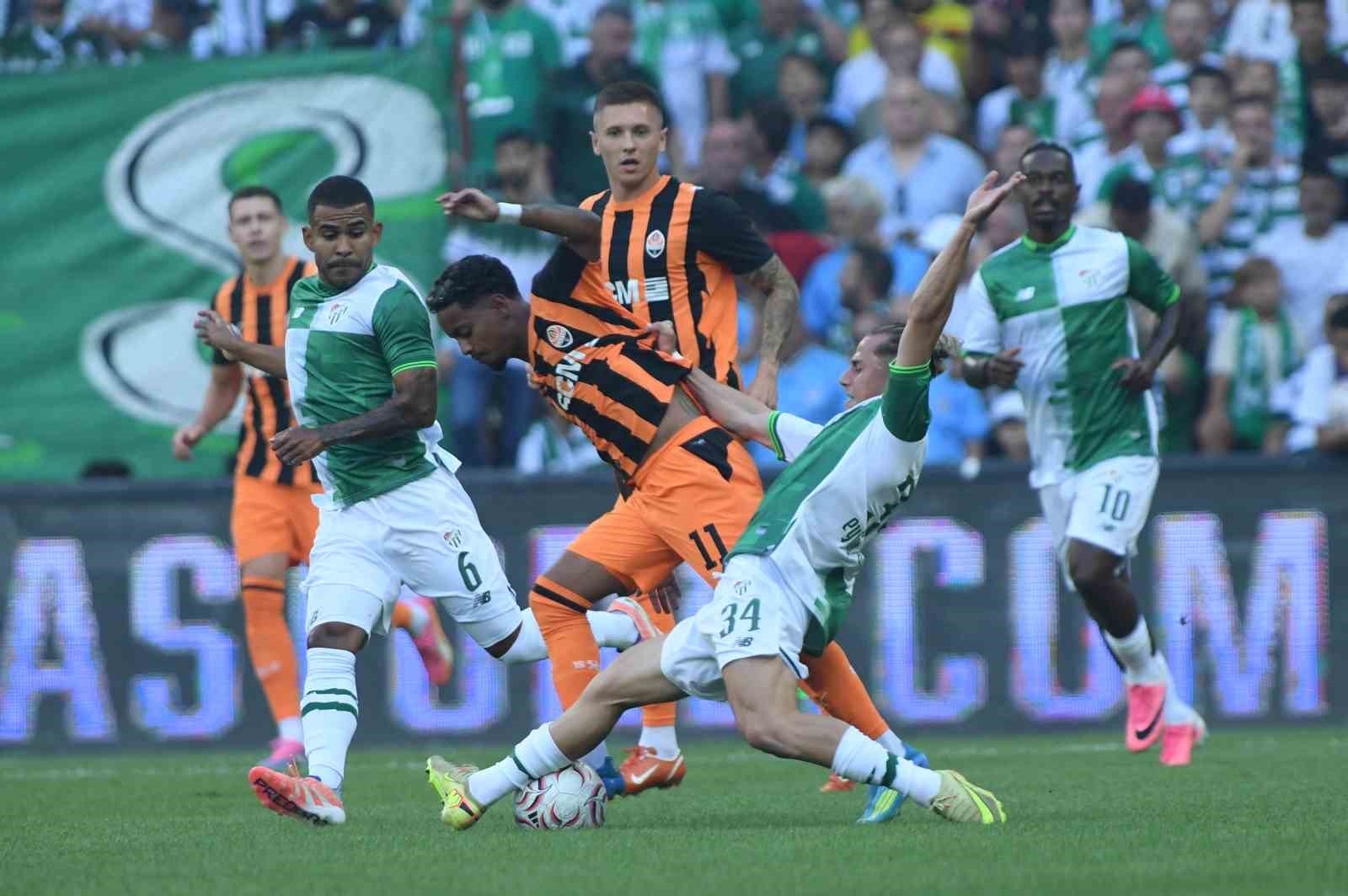 Muhteşem taraftar, harika dostluk: 0-0