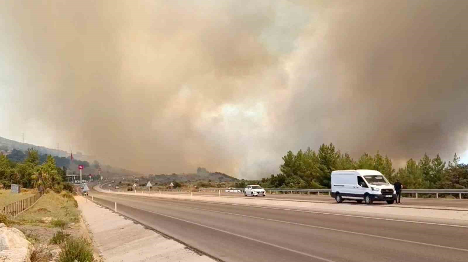 Antalya Kumluca'da orman yangını