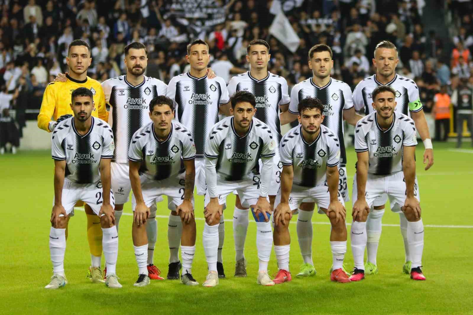 Tarihi kulüp Altay, kayyımla karşı karşıya