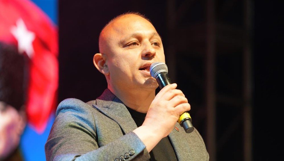 Yepyeni bir yola çıkma vakti gelmiştir