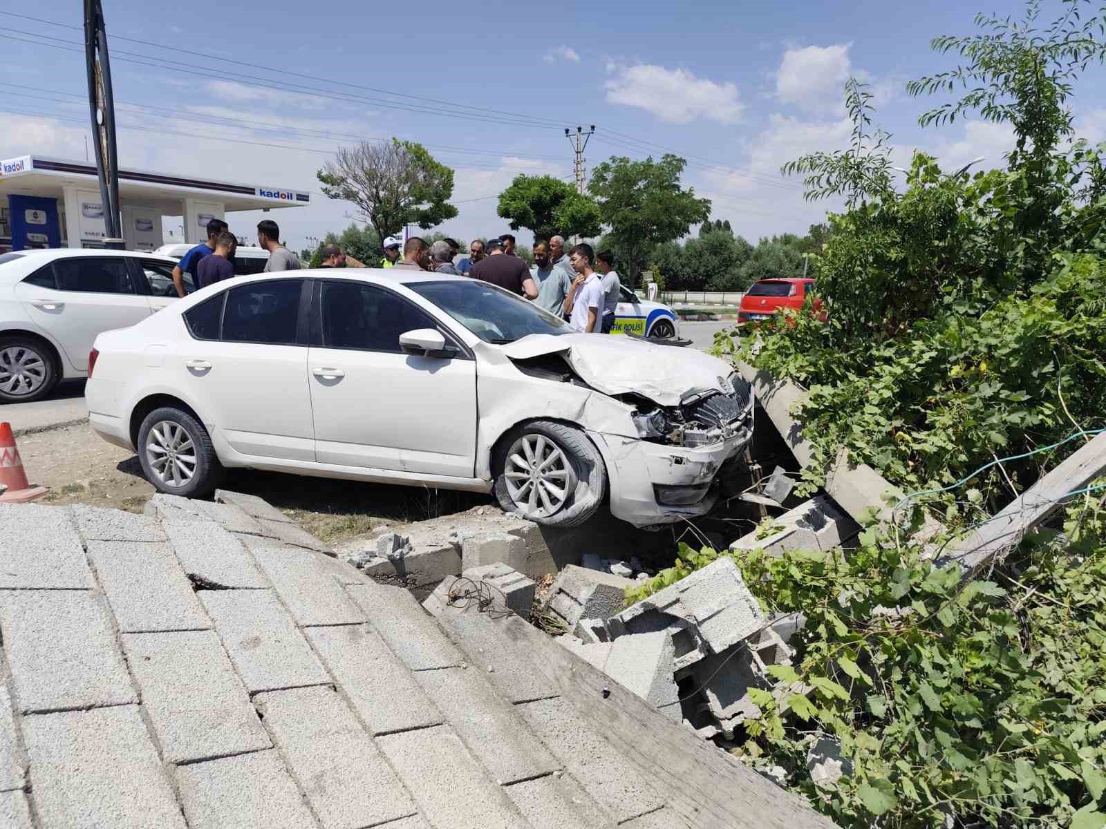 Van’da trafik kazası: 2 yaralı