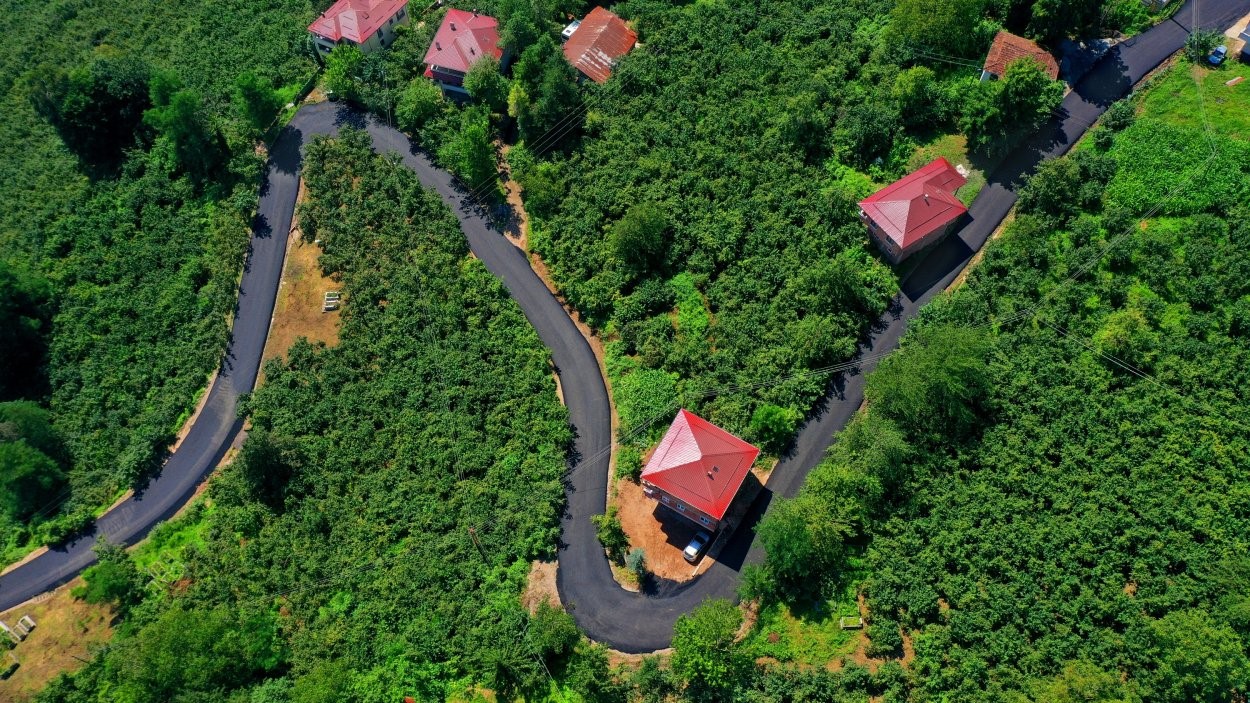 Turizme çıkan yol sıcak asfaltla buluştu