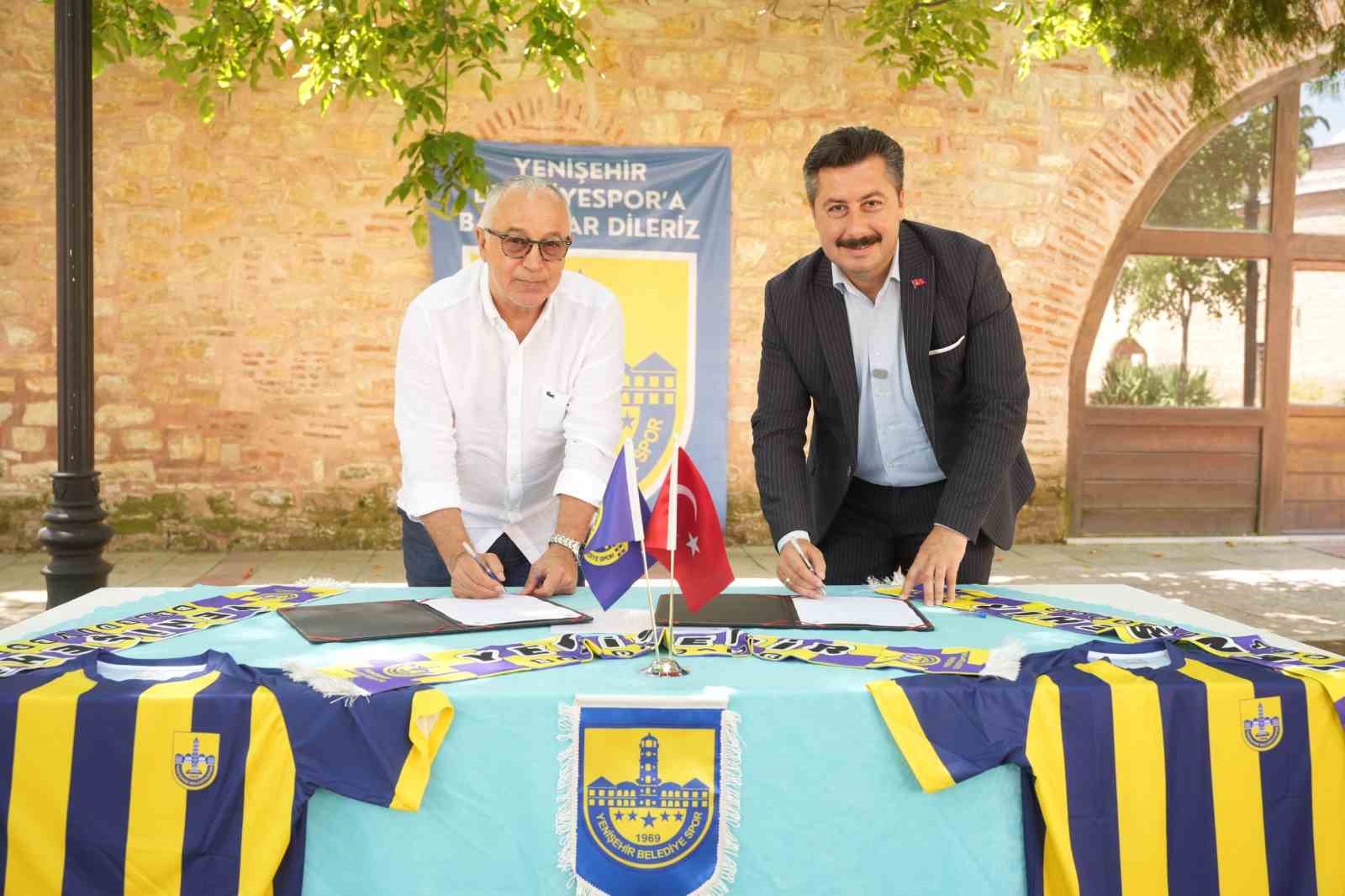 Yenişehir Belediyespor, Sait Ulvi Özdemir ile anlaştı