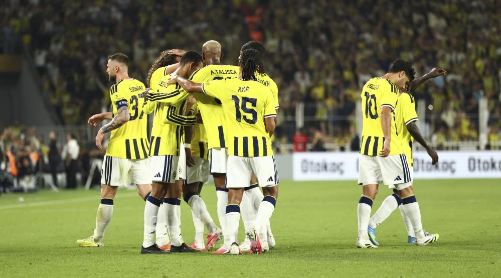 Fenerbahçe adını play-off turuna yazdırdı