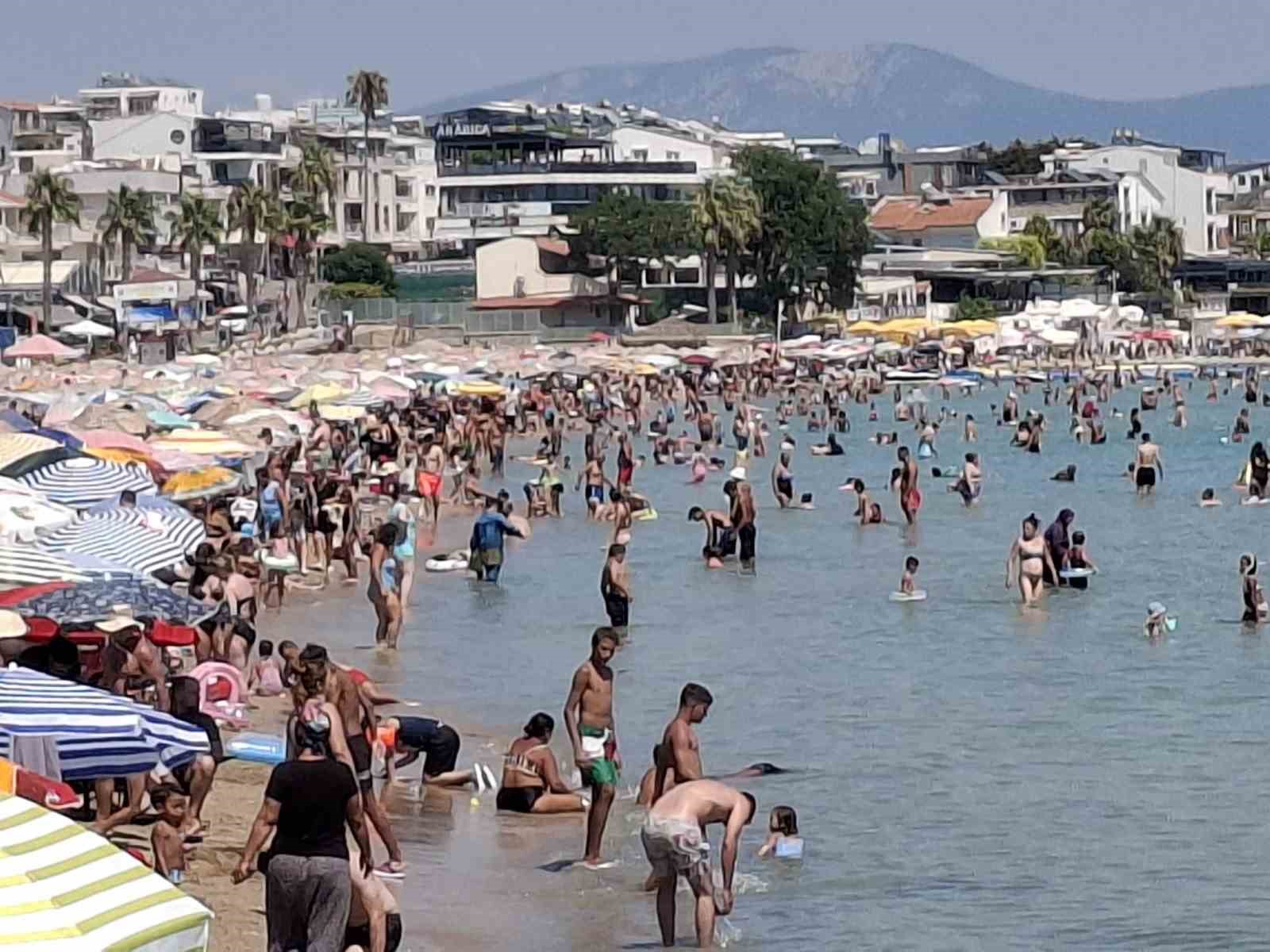 Aydın Didim’de yaz keyfi sürüyor