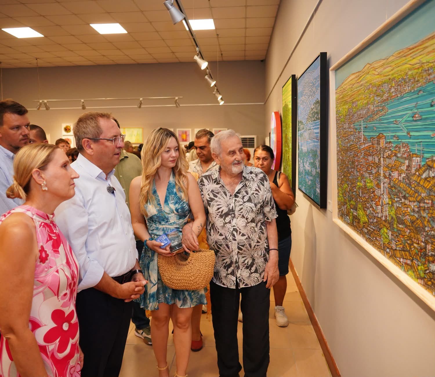 Ayvalık’ta sanat dünyasının usta isimleri buluştu