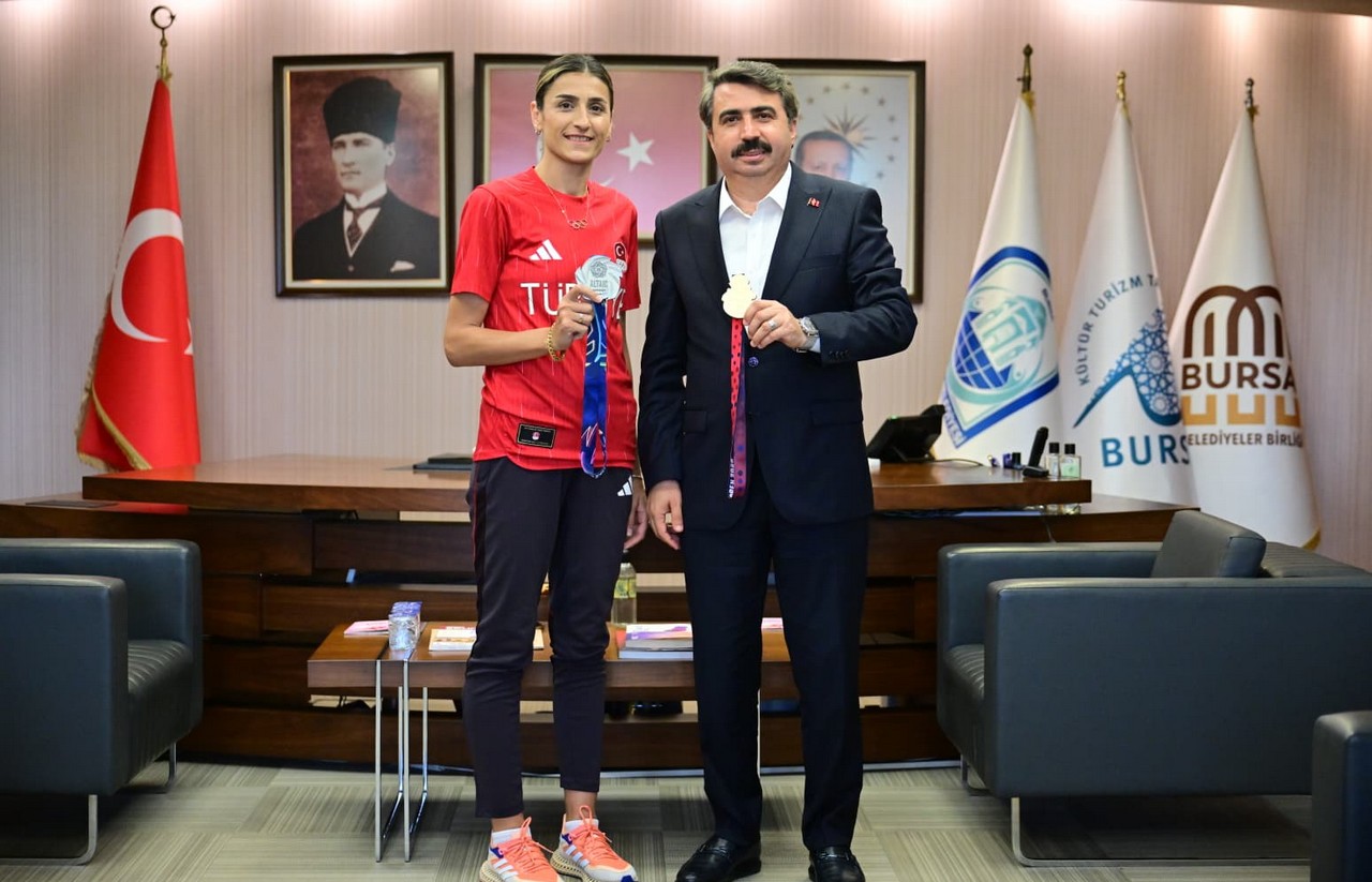 Yıldırım’ın altın kızı zirvede