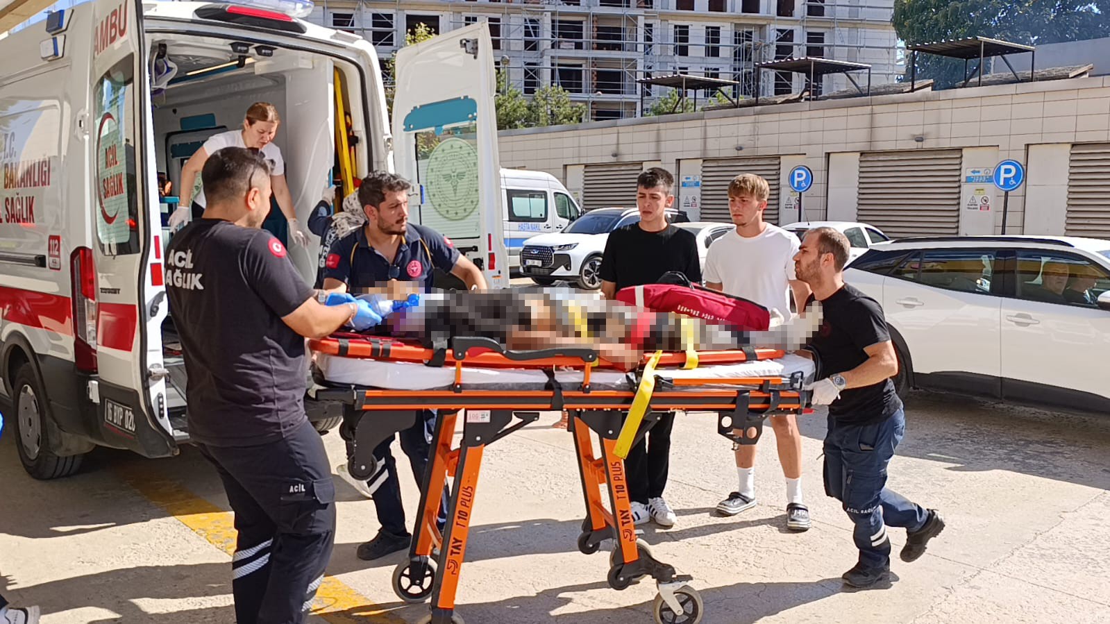 İnegöl'de traktörün altında kalan sürücü hayatını kaybetti