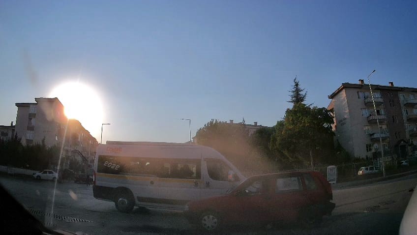 İnegöl'de feci kaza: 1’i ağır 4 yaralı
