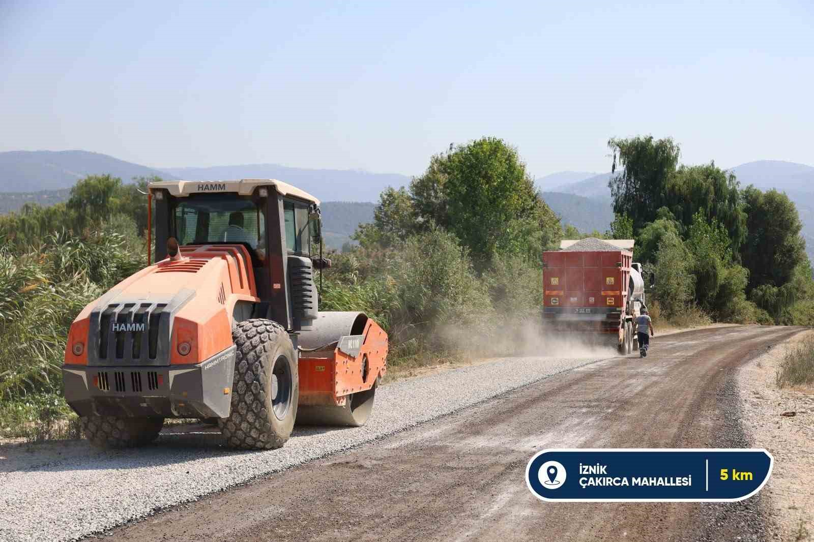 Büyükşehir 5 ilçede yolları yeniliyor