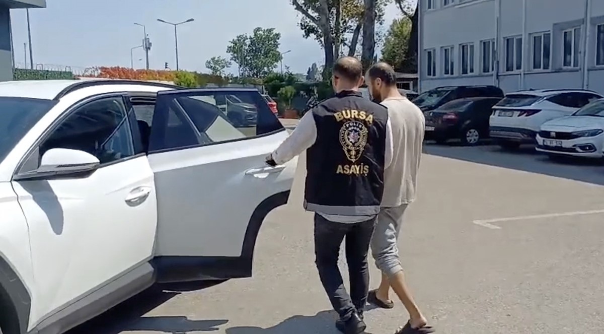 Bursa’da aranan 3 şüpheli tutuklandı