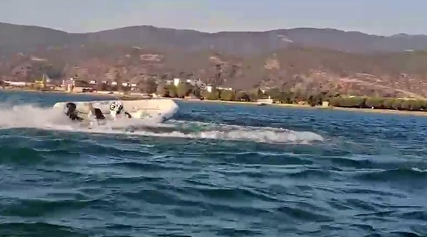 İznik Gölü’nde tekneden düşen 3 kişiden biri yaralandı