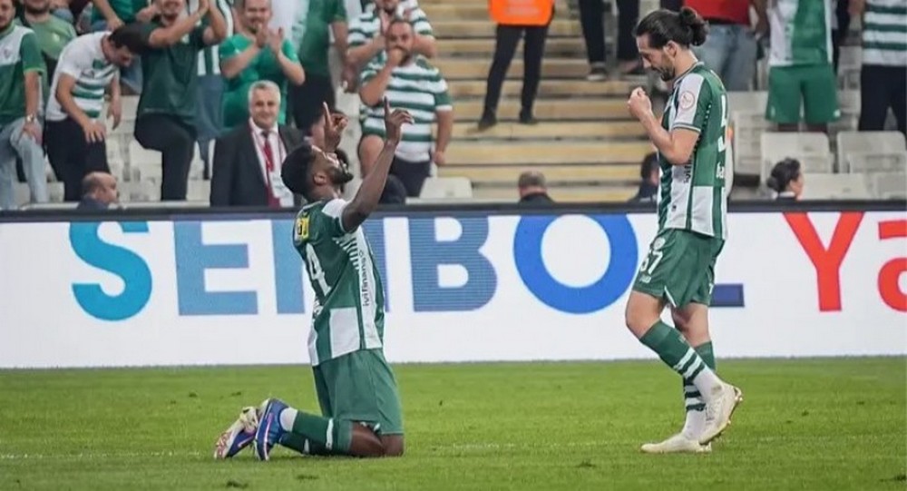 Bursaspor, İstanbulspor’a patladı: 4-0