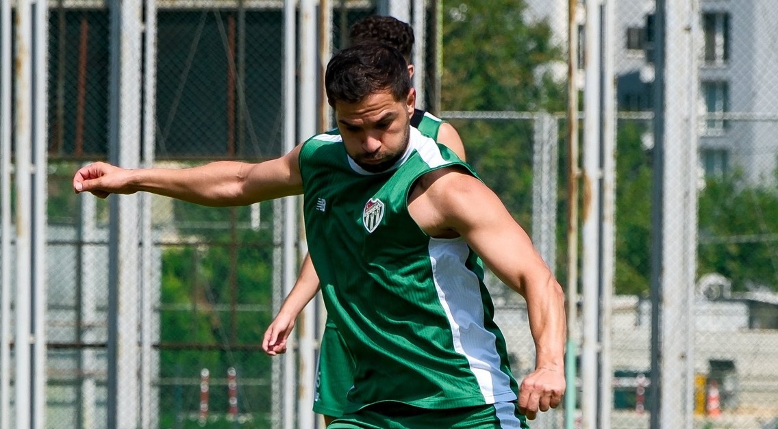 Bursaspor, Manisa hazırlıklarına ara vermeden başladı