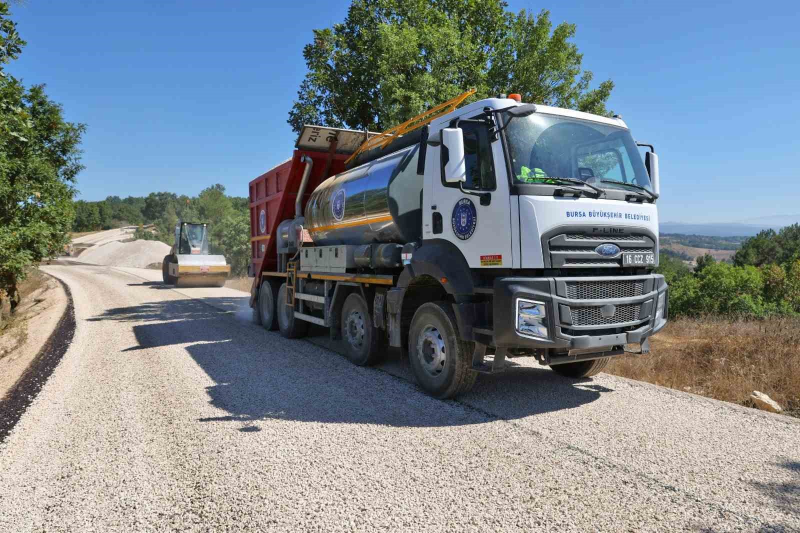 Bursa’nın 4 ilçesine toplam 32,5 kilometre yeni yol