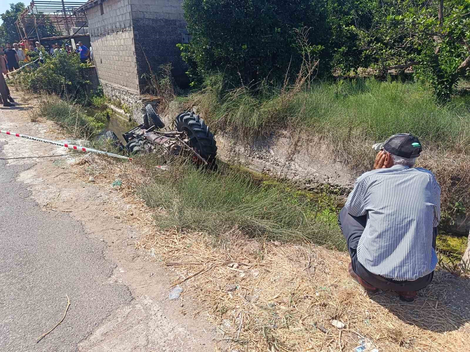 Su kanalına düşen traktörün sürücüsü hayatını kaybetti