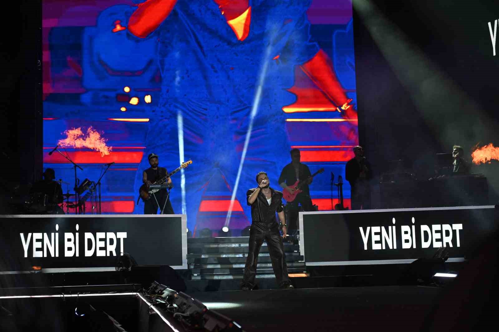 Çanakkale’de festival sahnesinde Sefo rüzgarı