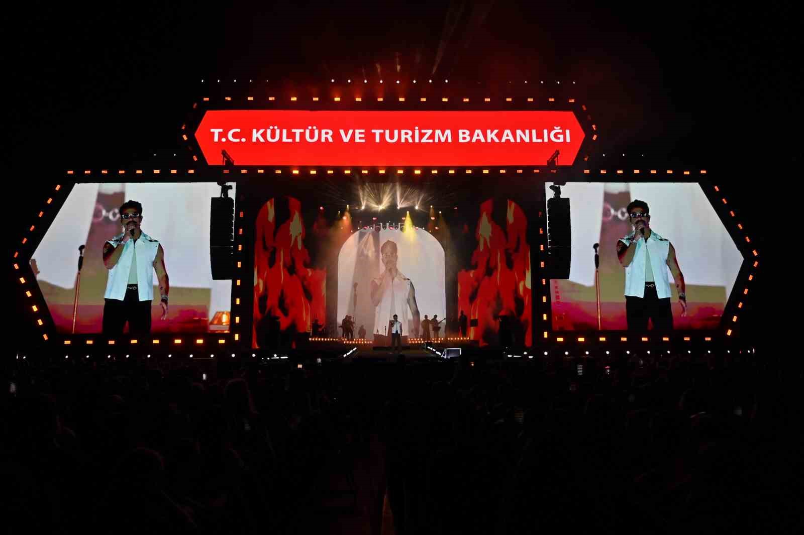 Gökhan Türkmen Kültür Yolu Festivali’ne damga vurdu