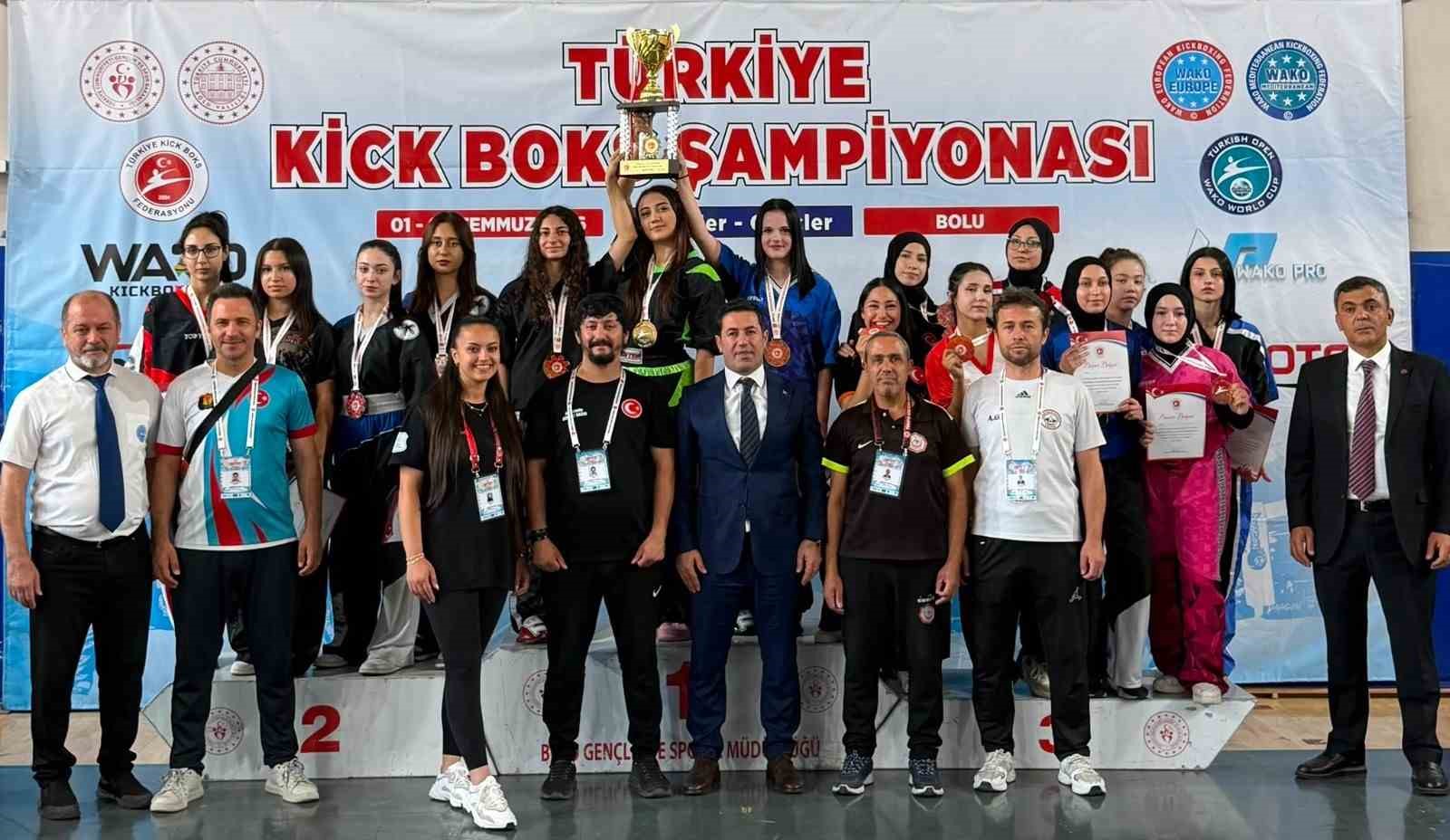 Milliler Bursalı Gizem hocaya emanet