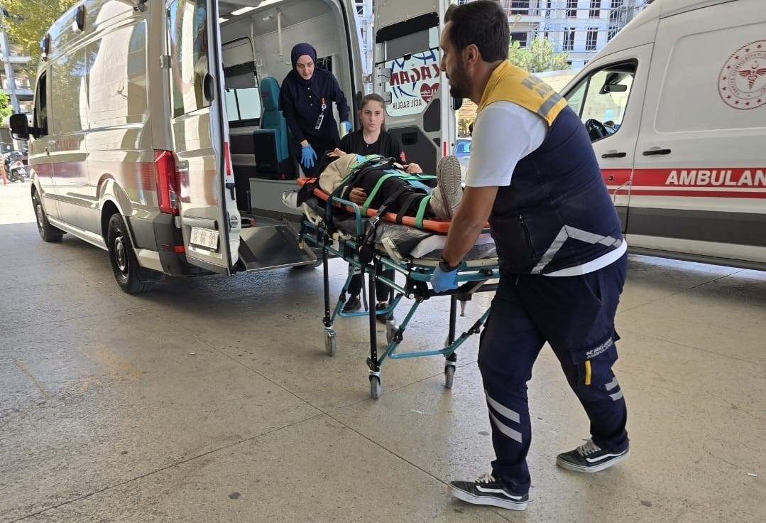 Bursa’da otomobiller kafa kafaya çarpıştı: 6 yaralı