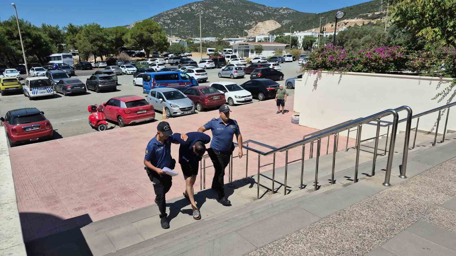 Bodrum’da 3 kadını taciz eden şüpheli tutuklandı