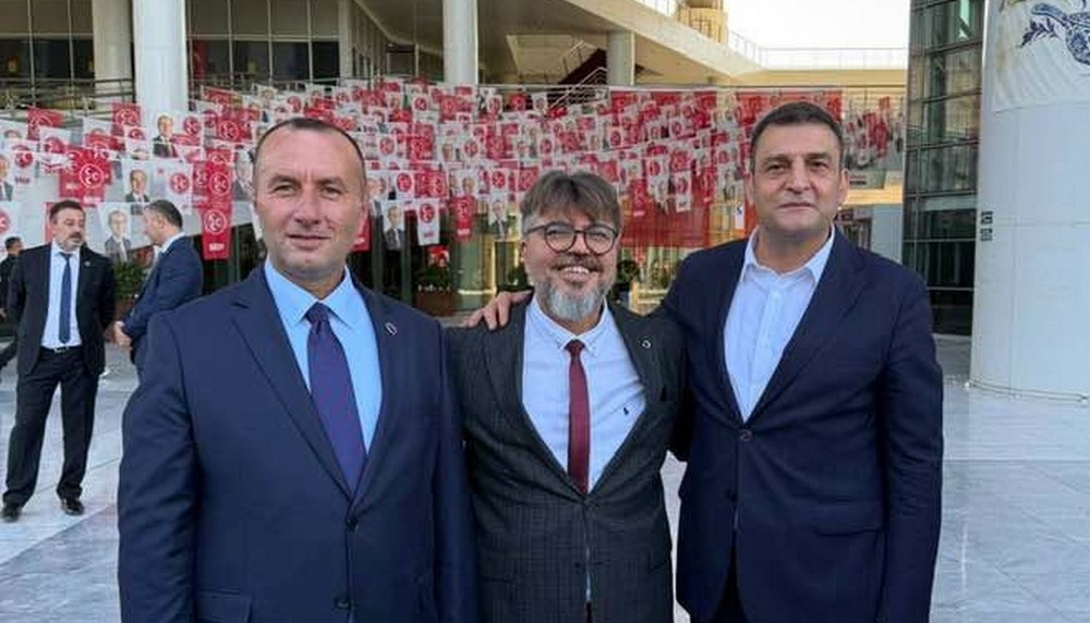 MHP'de Özcanbaz bayrağı Muhammet Tekin’den devraldı