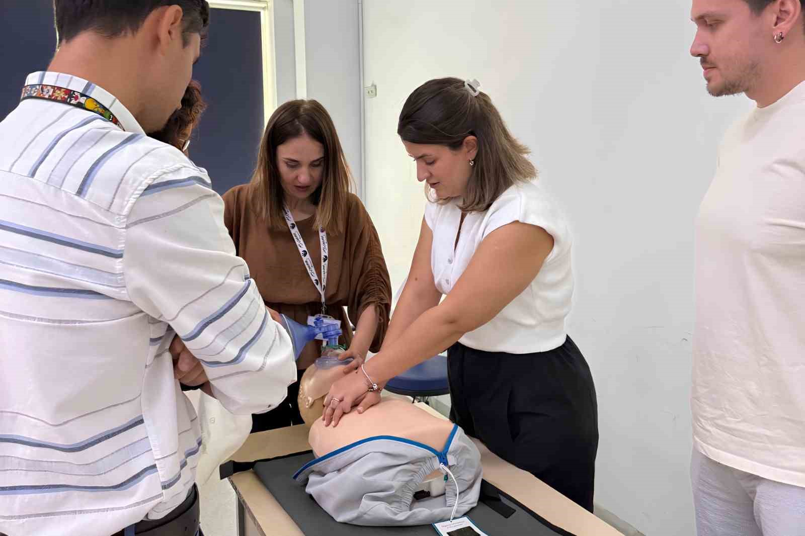 Çocuk acil durumları için kritik eğitim