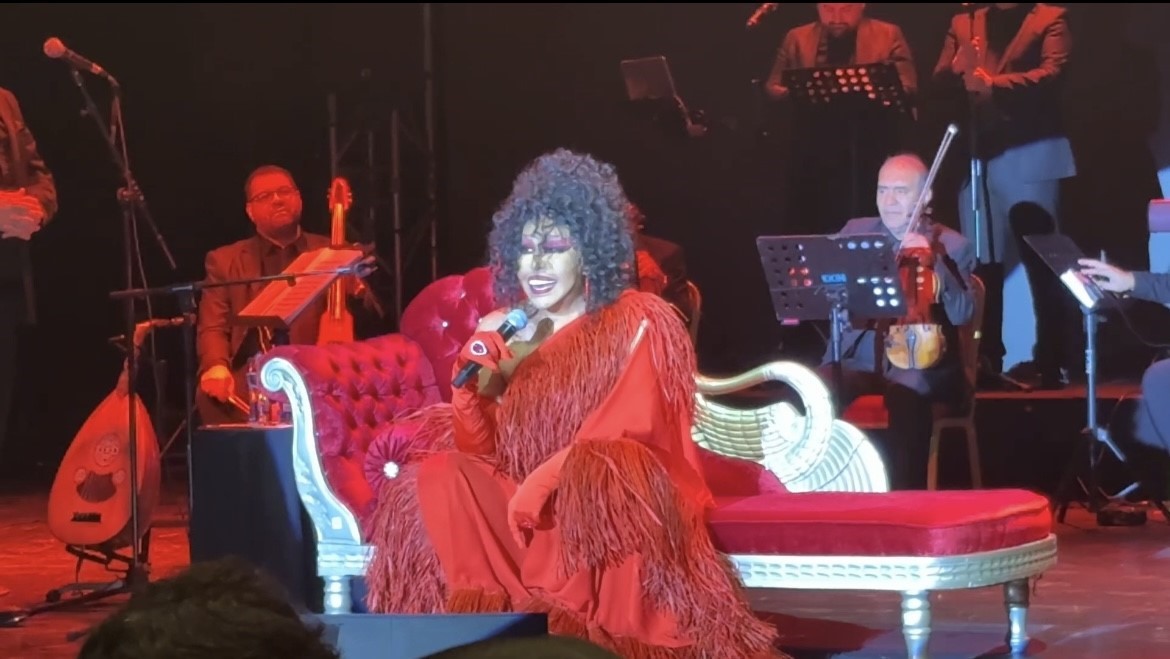 Olaylı konserin ardından Bursa’da sahne aldı