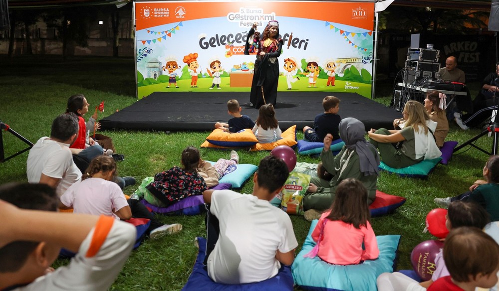 Festivalde çocuklar hem eğlendi hem spor yaptı