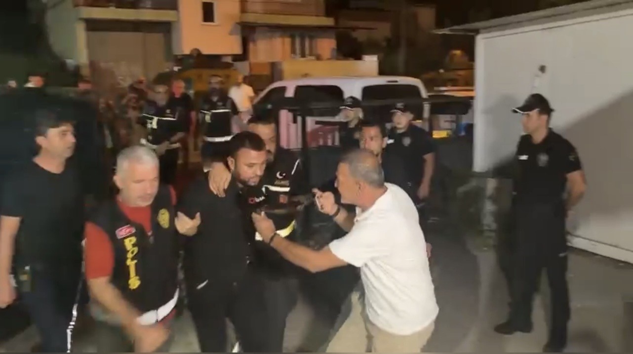 Katil zanlısı ve ailesi adliyeye sevk edildi