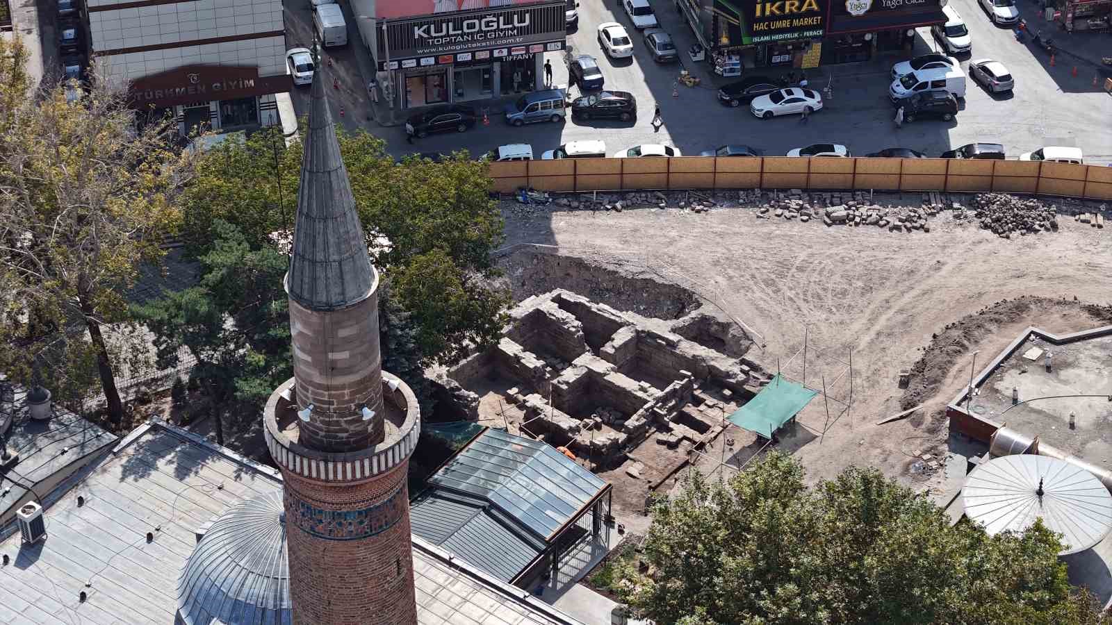 9 asırlık medrese gün yüzüne çıkıyor