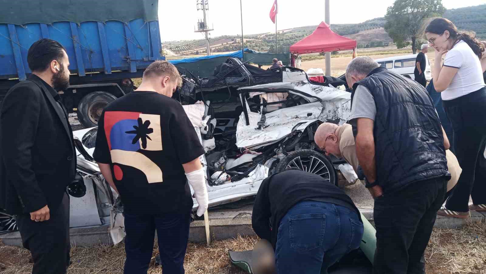 Hamile kadın ve 3 yaşındaki kızı hayatını kaybetti