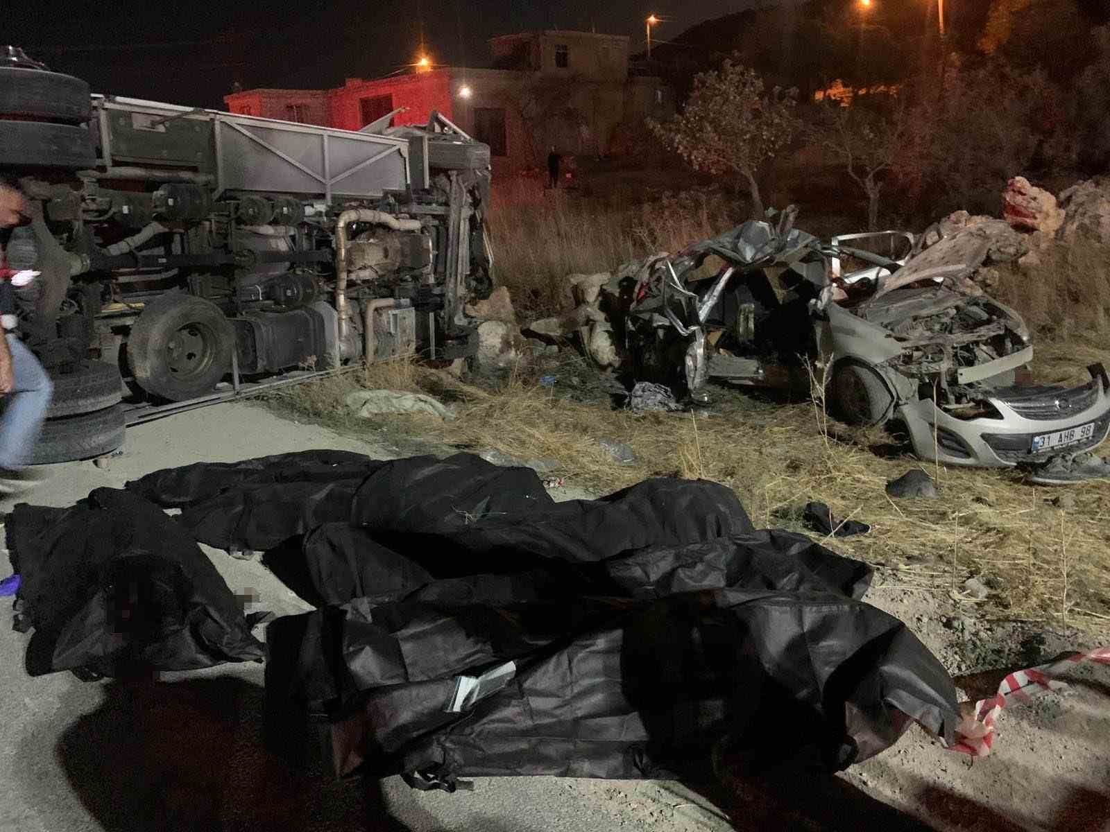 Vali Yardımcısı Eker: 2’si çocuk 7 kişi hayatını kaybetti