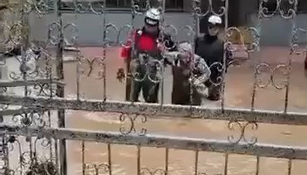 Taşkında mahsur kalanlar böyle kurtarıldı