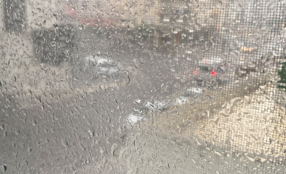 Mersin’de sağanak yağış etkili oluyor