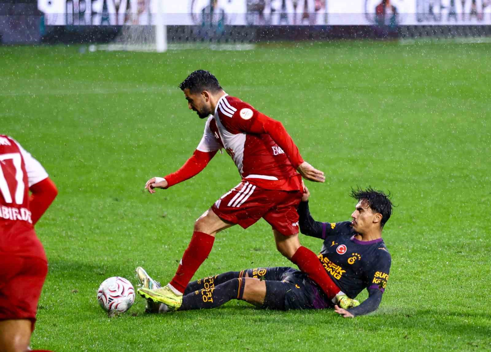 Galatasaray, Pendikspor ile karşılaştı: 3-3