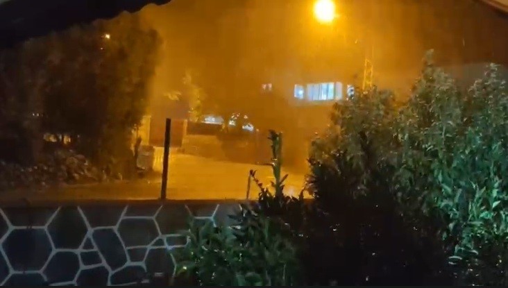 Hatay’da ceviz büyüklüğünde dolu yağdı