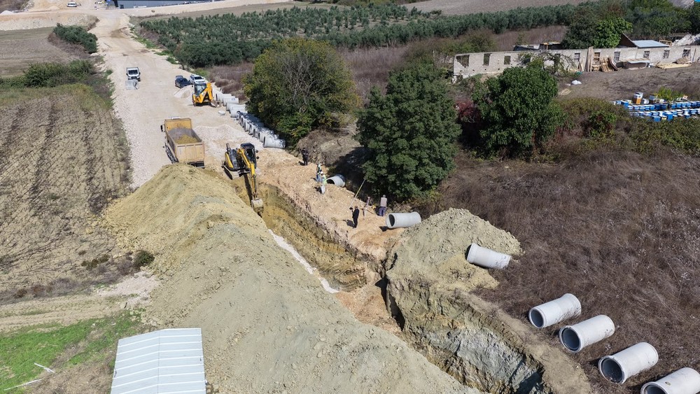 Büyükşehir'den Görükle'de yeni yola yeni altyapı