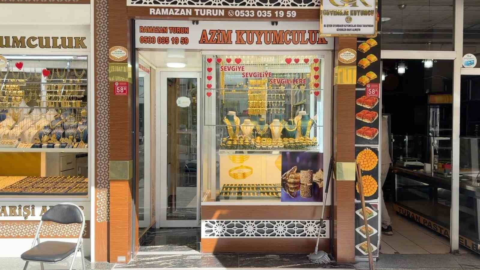 Diyarbakır’da kuyumcuya silahlı saldırı