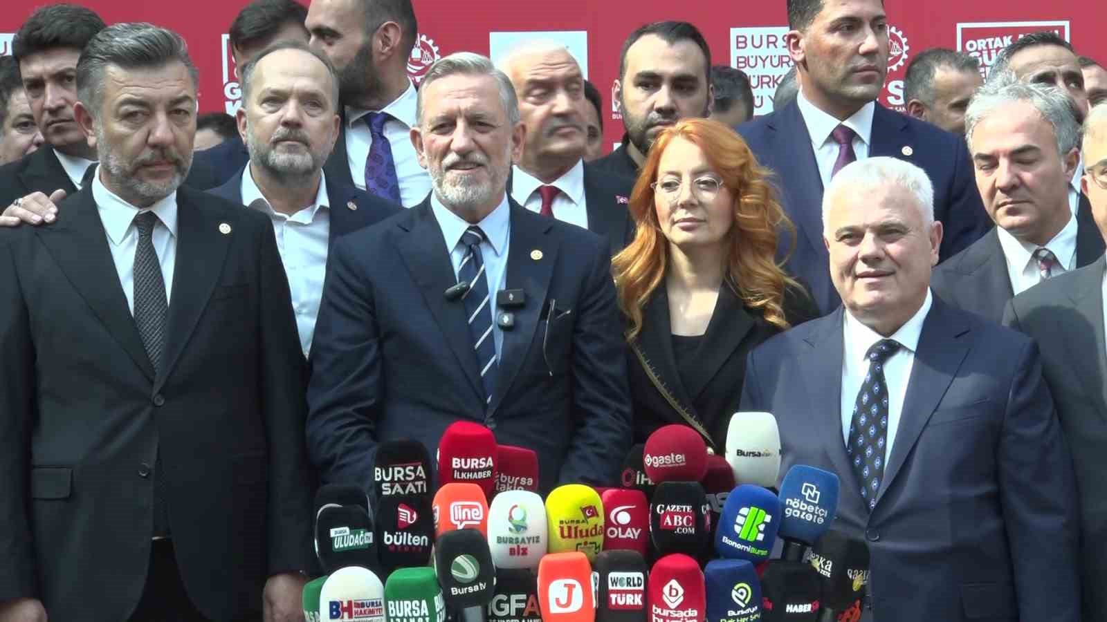 Burkay, Bugün tarihi bir günü yaşıyoruz