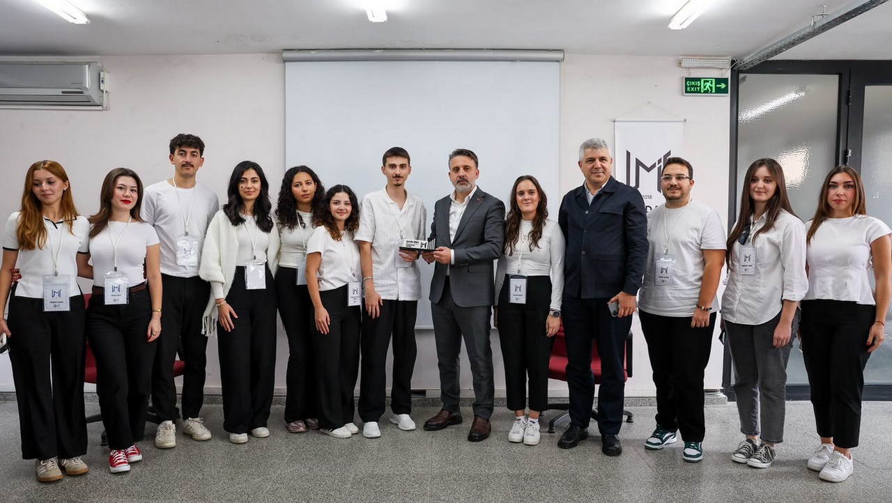 Başkan Vekili Biba'dan gençlere: Önünüz aydınlık