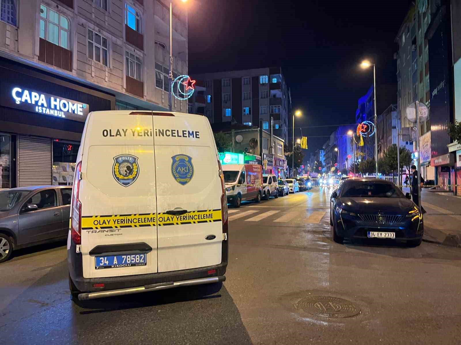 Esenler’de cadde ortasında silahlı kavga: 2 yaralı