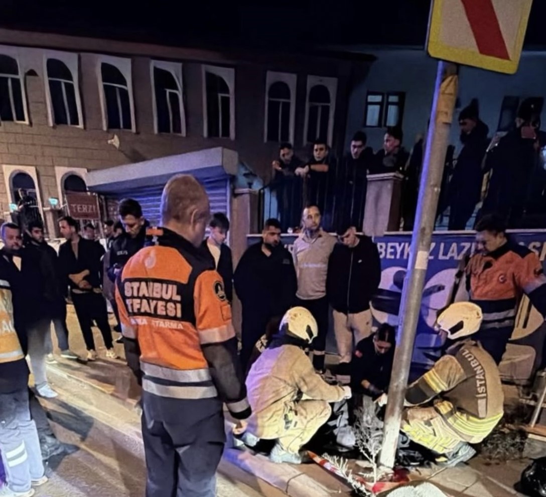 Beykoz’da motosiklet direğe çarptı: 1 ölü