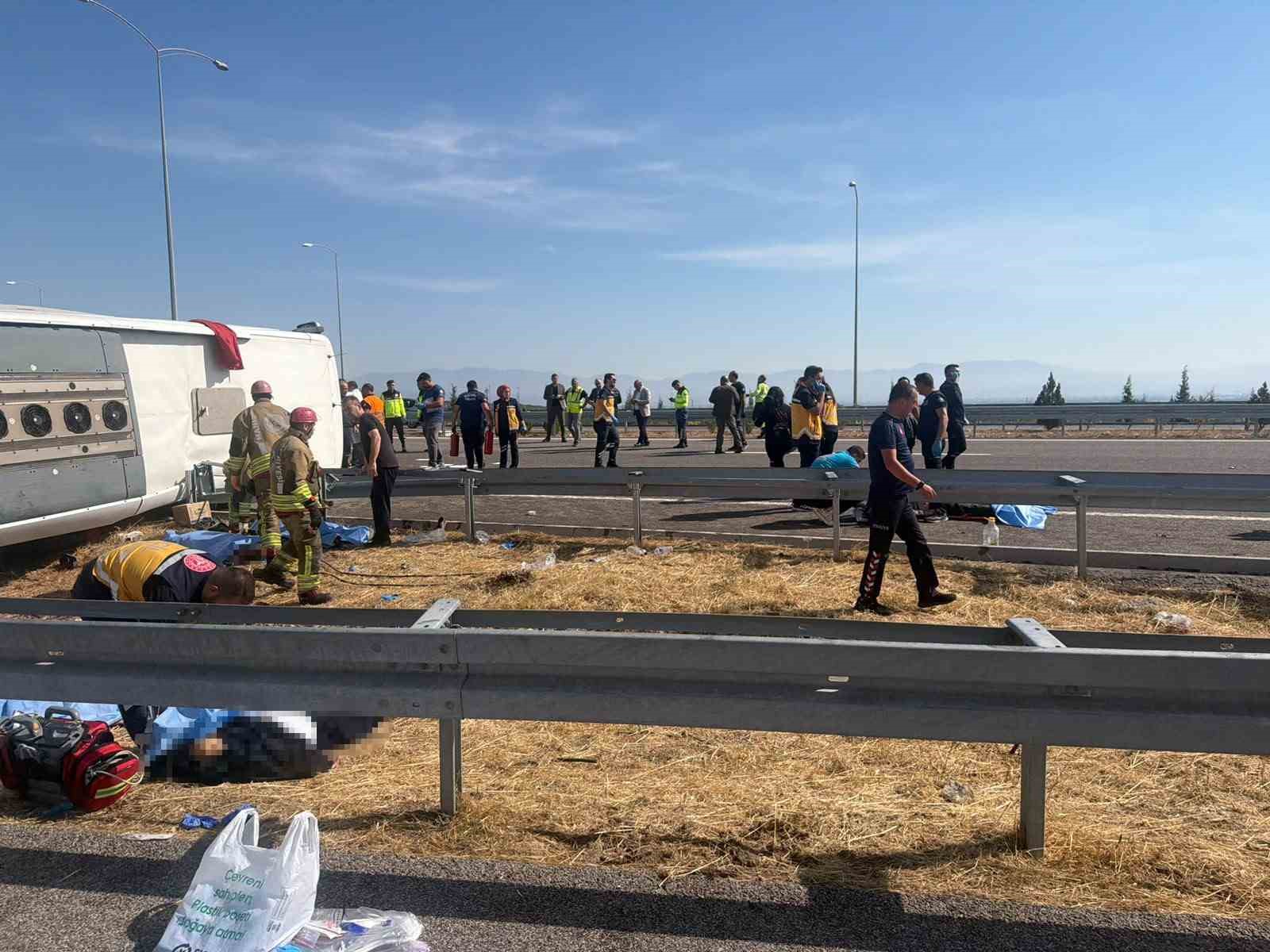 Manisa’da katliam gibi kaza: 11 kişi öldü