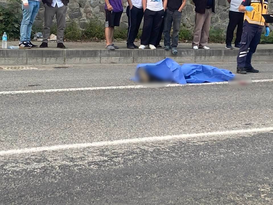 Tırın çarptığı motosiklet sürücüsü hayatını kaybetti