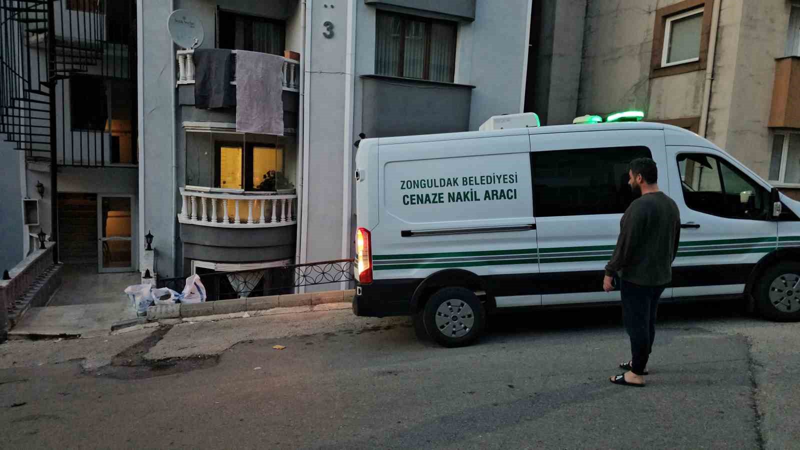 Zonguldak’ta yalnız yaşayan adam evinde ölü bulundu
