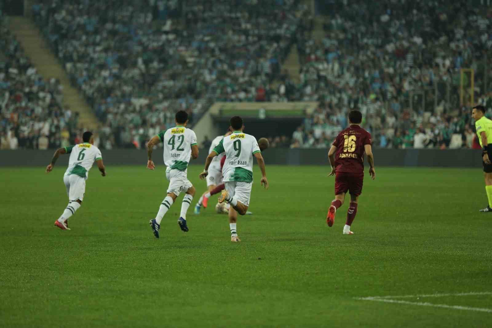 Bursaspor evihde kayıp: 1-2